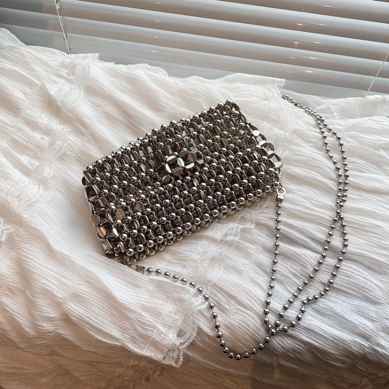 Luxury Bags Trend 2025 - กระเป๋าคลัทช์สีพื้นเรียบหรู ดีไซน์โปร่ง ดูมีระดับ ขายดีปี 2025 กระเป๋าสะพายไหล่แฟชั่นอเนกประสงค์สำหรับสุภาพสตรี