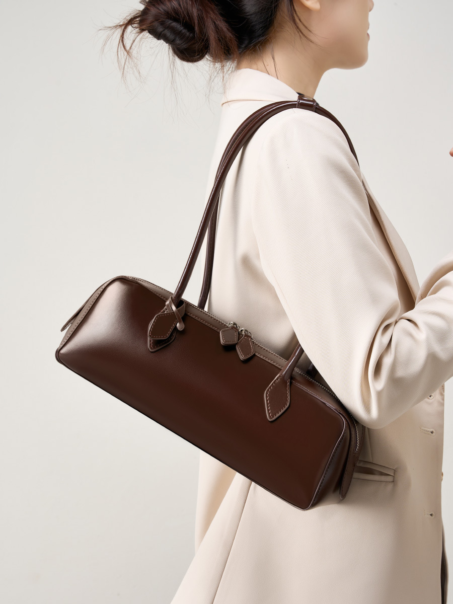 กระเป๋าหนังแท้ผู้หญิง 2025 กระ - Luxury Bags Trend 2025 บทวิจารณ์และราคา