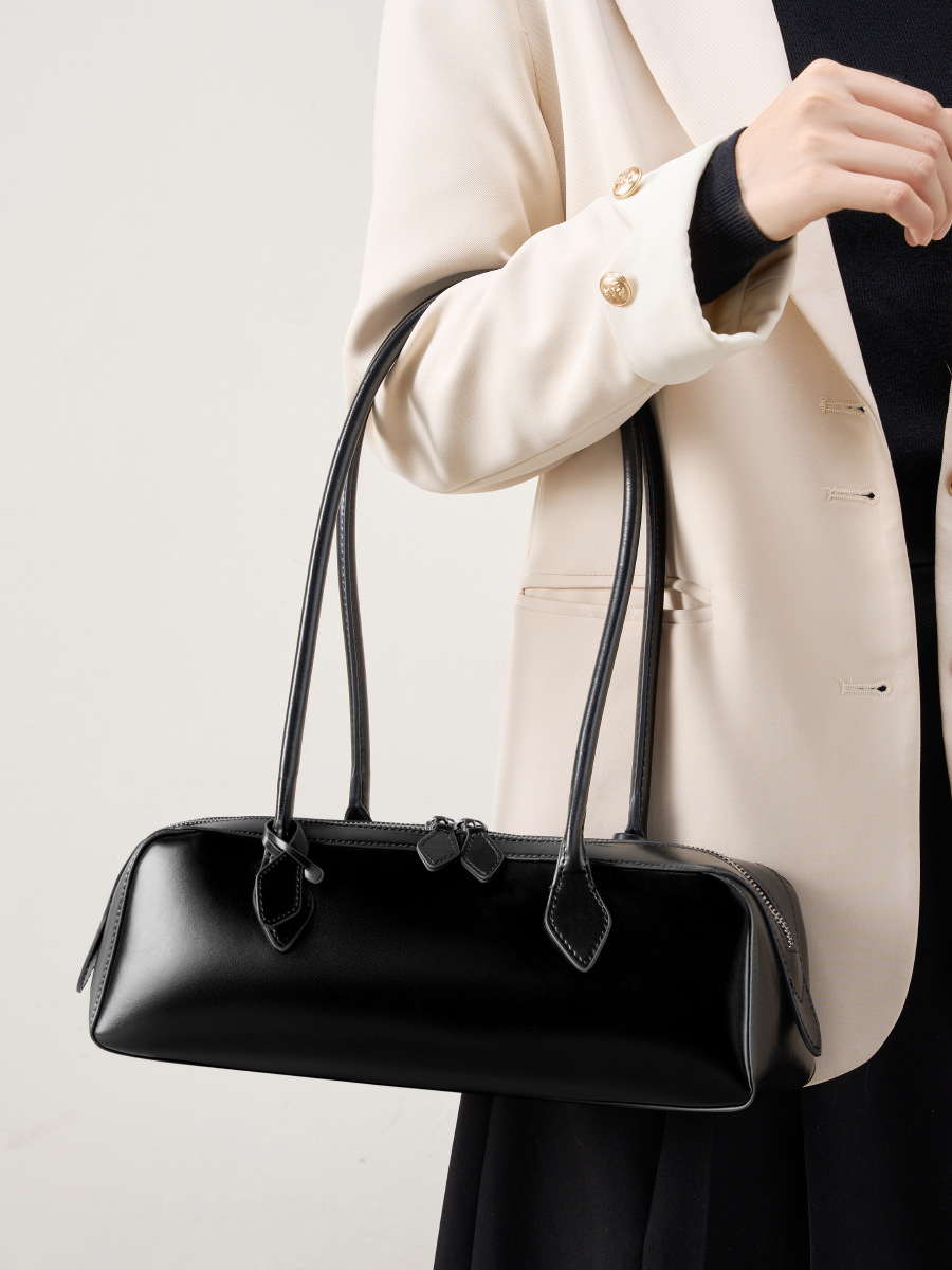 กระเป๋าหนังแท้ผู้หญิง 2025 กระ - Luxury Bags Trend 2025 บทวิจารณ์และราคา
