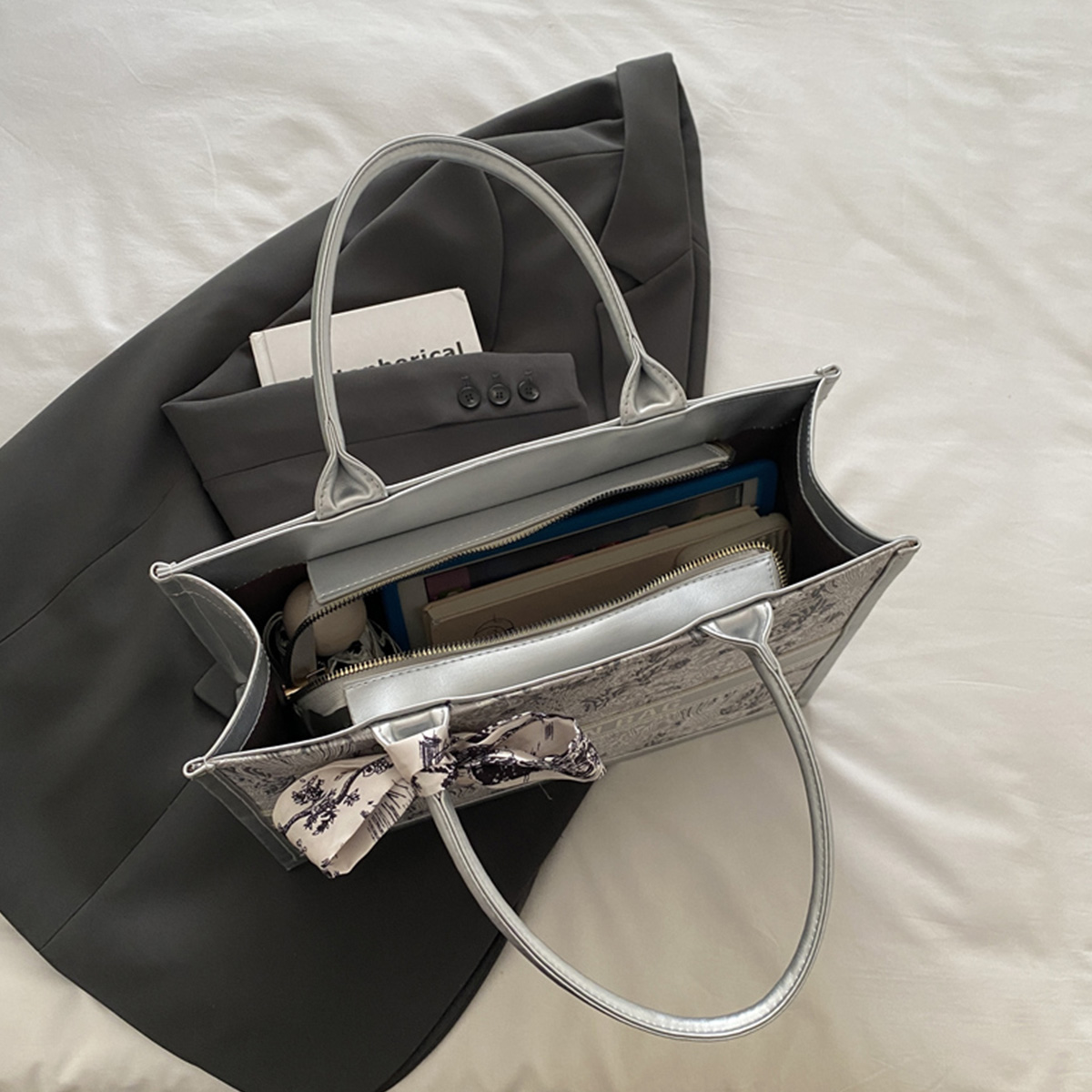 กระเป๋าโท้ทผู้หญิงสุดหรู ดีไซน - Luxury Bags Shopping บทวิจารณ์และราคา