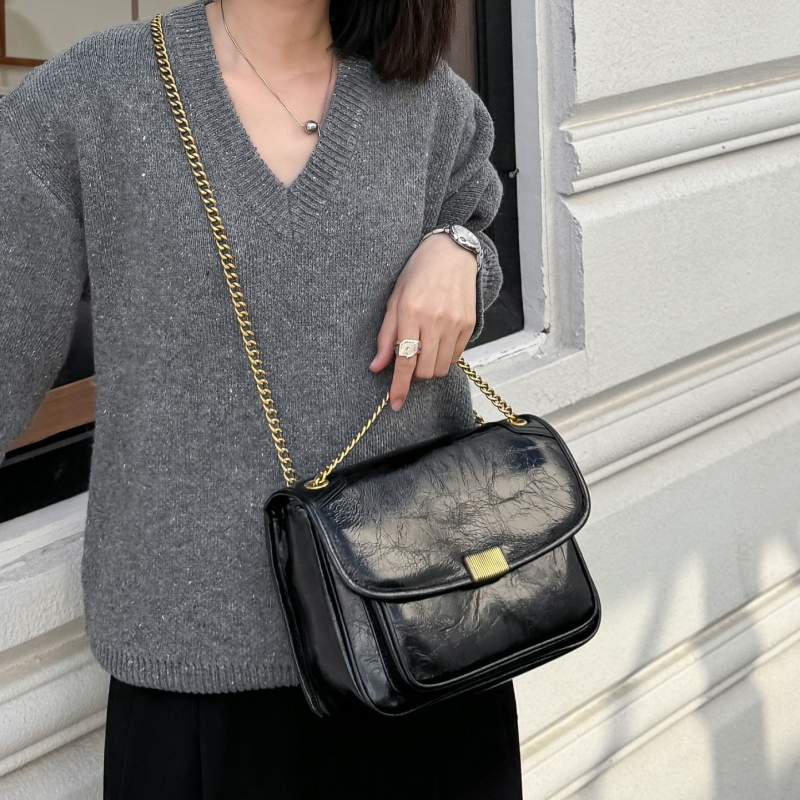 กระเป๋าถือหรูหราสำหรับผู้หญิง  - Luxury Bags Trend 2025 บทวิจารณ์และราคา