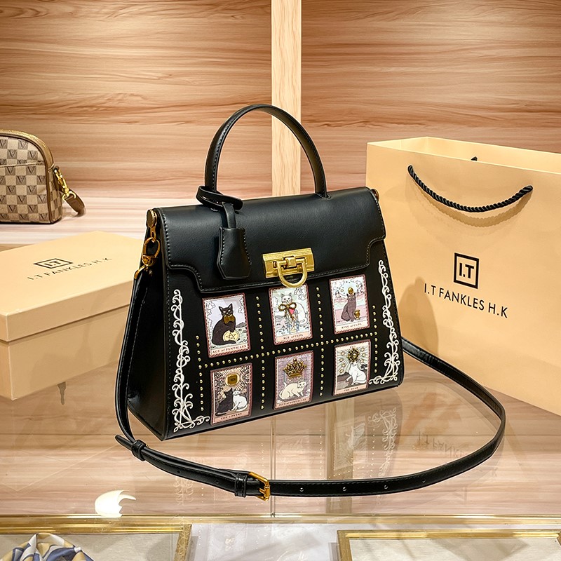 กระเป๋าถือสตรีกระเป๋าถือแบรนด์ - Luxury Bags Trend 2025 บทวิจารณ์และราคา