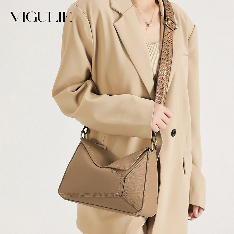 2025 กระเป๋าถือหนังแท้ผู้หญิง  - Luxury Bags Trend 2025 บทวิจารณ์และราคา