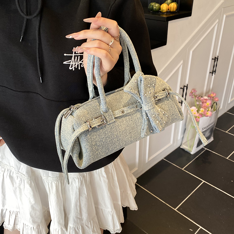 สวีทตี้ โบว์น็อตกระเป๋าโบว์ลิ่ - Luxury Bags Consignment บทวิจารณ์และราคา