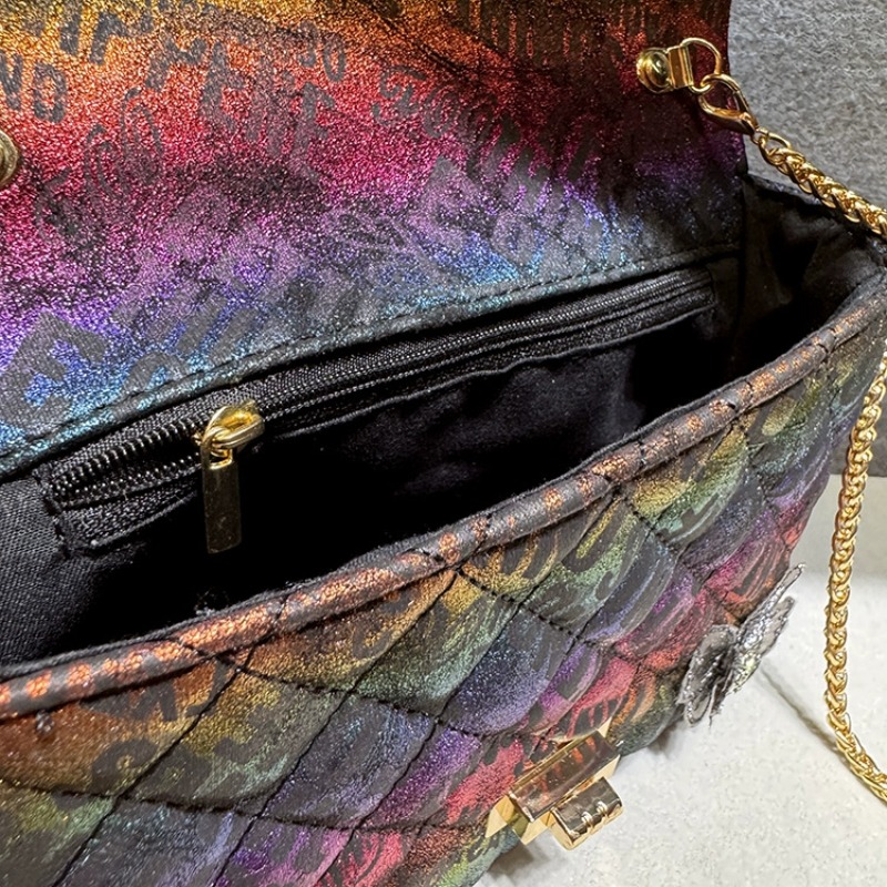 กระเป๋าถือผู้หญิงสไตล์เรโทรหรู - Luxury Bags Trend 2025 บทวิจารณ์และราคา