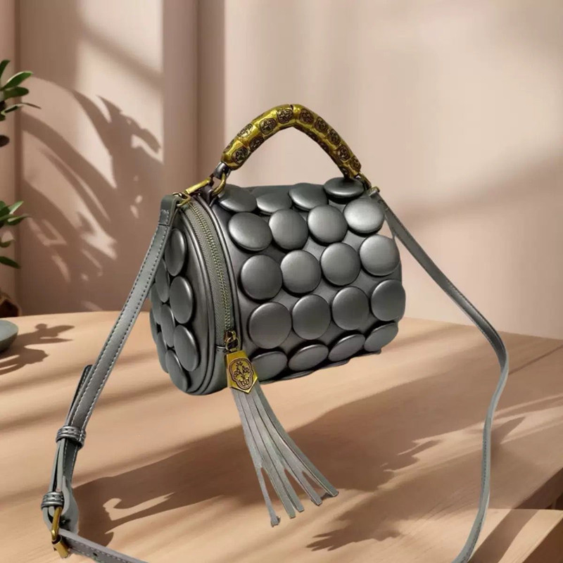 กระเป๋าถือหนังทรงกลมแบบย้อนยุค - Luxury Bags Youtube บทวิจารณ์และราคา
